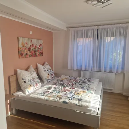 Im Weingut Kraemerhof Heuchelheim-Klingen